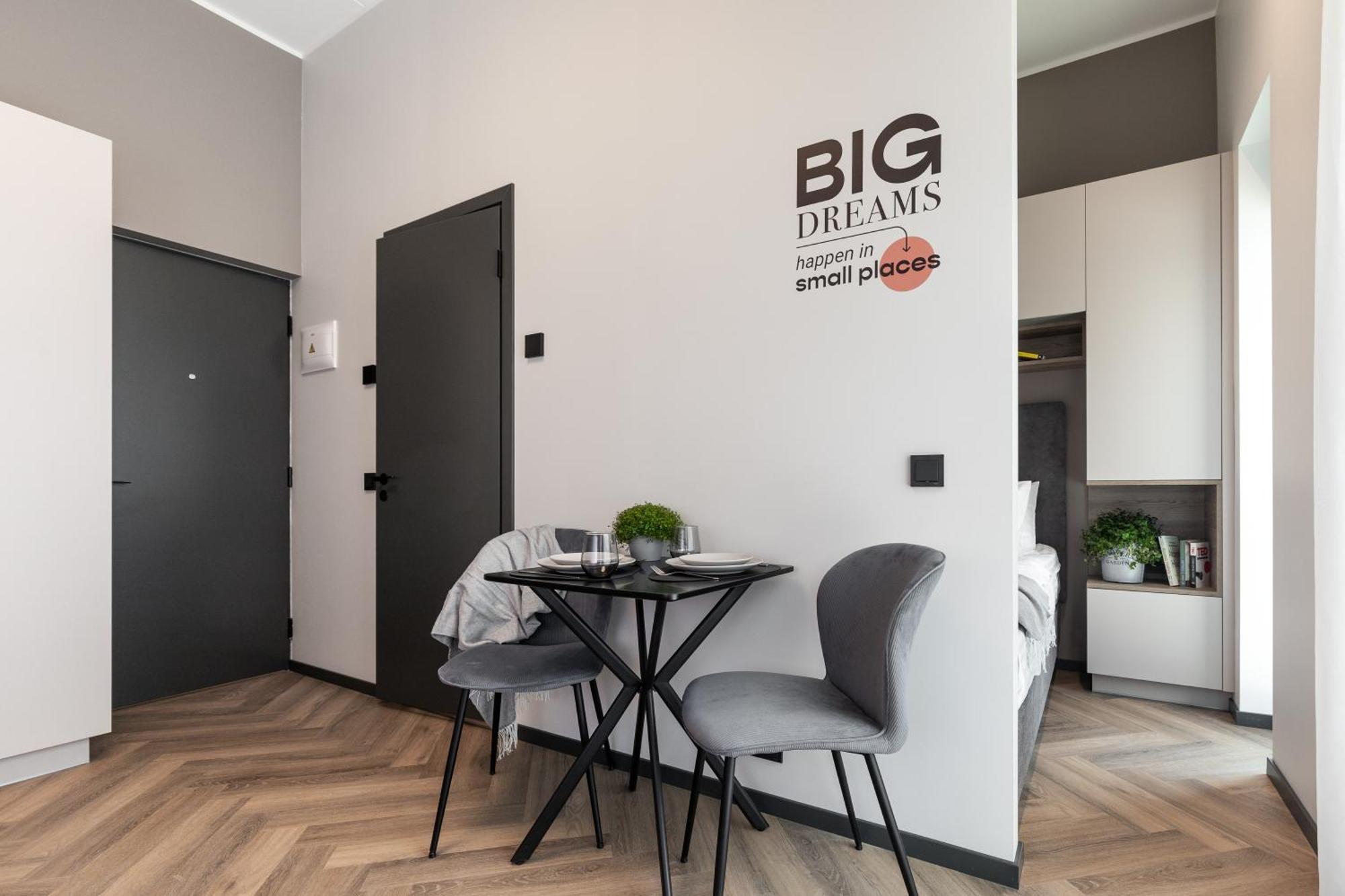 Rare Apartments - Self Check-In Miniapartments Tartu Esterno foto