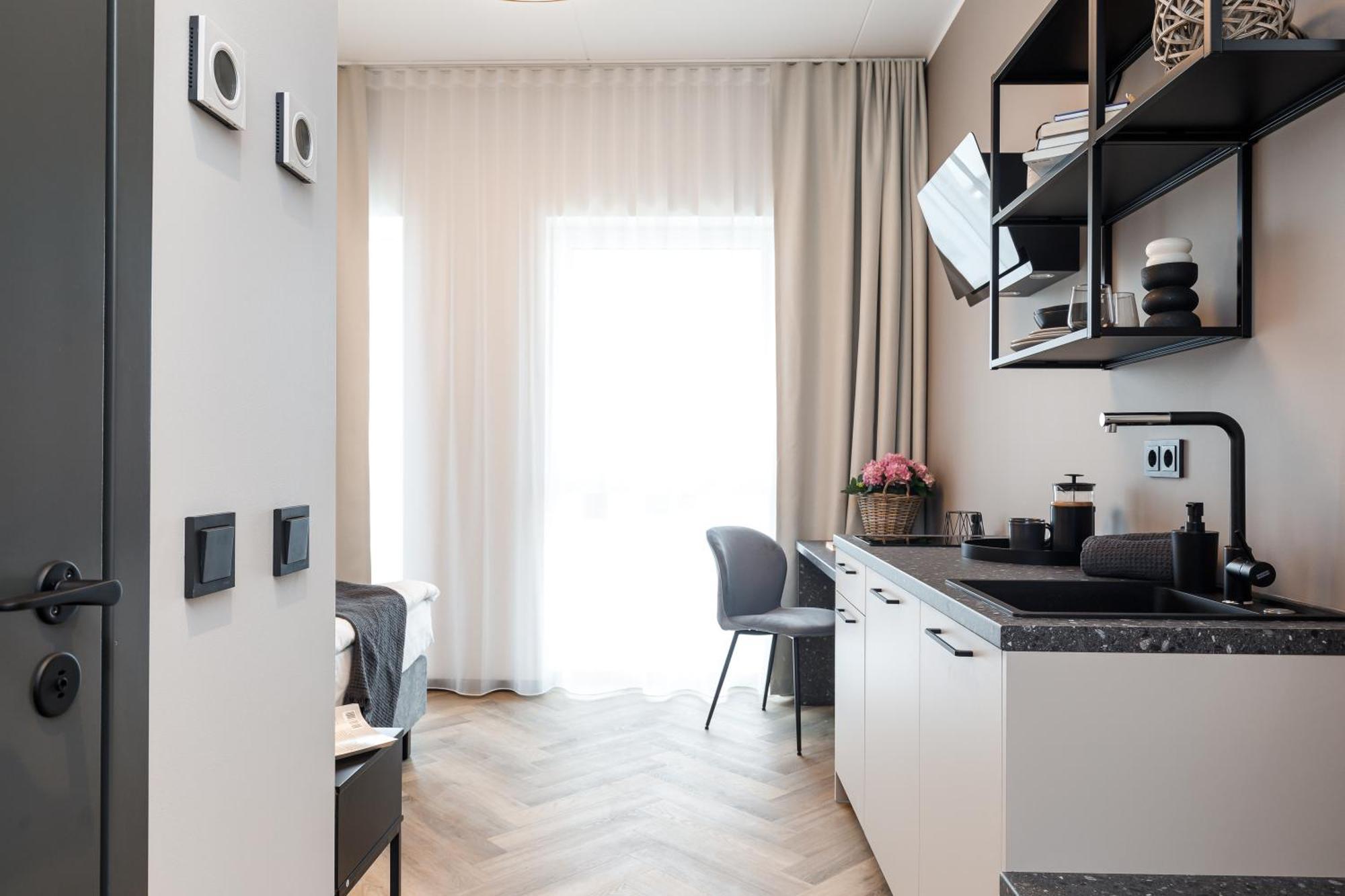 Rare Apartments - Self Check-In Miniapartments Tartu Esterno foto